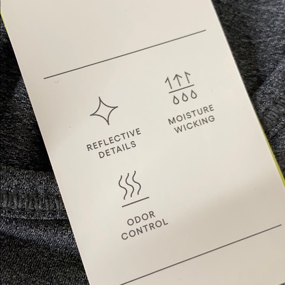 All in Motion Short Sleeved Run Dry Workout Tee XXL NEW - Picture 11 of 11